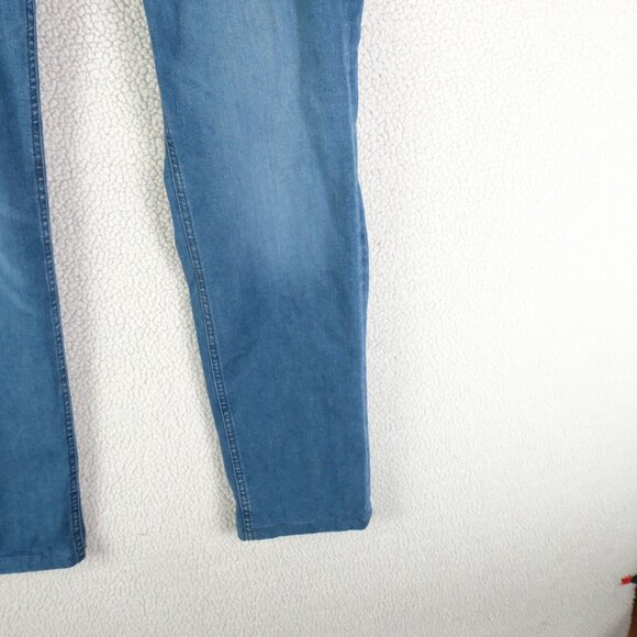 Brax Jeans Mens 36X32 Blue Chuck Modern Hi Flex Lightweight Stretch Denim - Picture 3 of 14